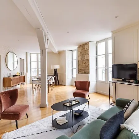 La Tourelle & L'honore - 2 Dans Le Centre Historique De Rennes